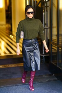 victoria-beckham-style-and-fashion-nyc-01-25-2020-5.jpg