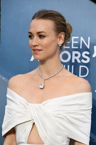 yvonne-strahovski-screen-actors-guild-awards-2020-3.jpg