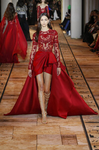 zuhair-murad-couture-spring-2020-paris-fashion-week-pfw001022.thumb.jpg.ed81bdb2d34f4d196ff24540901f2aab.jpg