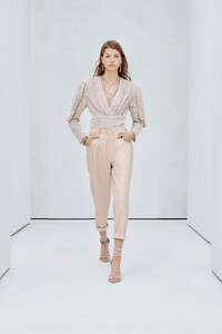 00002-IRO-SS20-RTW.jpg