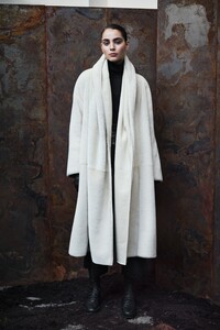 00002-max-mara-atelier-fall-20-RTW.thumb.jpg.3af20d4ce8d5351945d38b964b4e2598.jpg