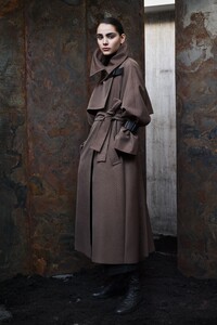 00006-max-mara-atelier-fall-20-RTW.thumb.jpg.23a59338f9731d7f7c299a224c84b395.jpg