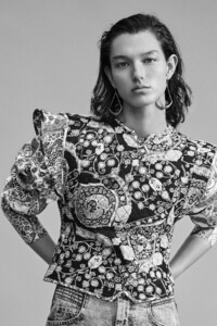 00008-Etoile-Isabel-Marant-SS20-credit-Mark-Kean.jpg