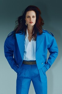 00009-FRANCOISE-FALL-20-RTW-CREDIT-IMAGE-GROUPE.thumb.jpg.9d44ac6bdee0413104c8deebd032e821.jpg
