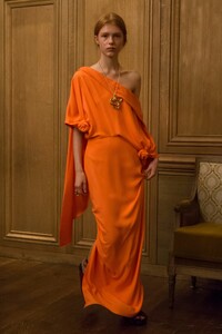 00010-Hellessy-SS20-Ready-To-Wear-Credit-Monica-Feudi.thumb.jpg.47cdfc0834e0c2275075606db4be4393.jpg