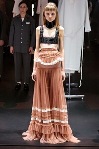 00011-Gucci-Fall-20-RTW-GORUNWAY.thumb.jpg.e9f43d510e601bf6d9833931e282372c.jpg