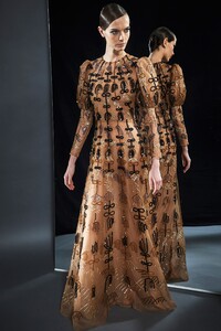 00011-J-Mendel-Fall-20-RTW.jpg