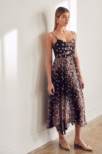 00012-Laura-Garcia-Ready-to-wear-Fall20.thumb.jpg.d5e89ac1e7cda4566cda2d6ee5295221.jpg