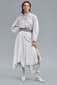 00019-Etoile-Isabel-Marant-SS20-credit-Mark-Kean.jpg