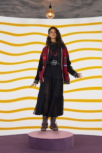 00028-Red-Valentino-RTW-Fall-20.thumb.jpg.1a5095f083dc3b3cfa9730daca424349.jpg