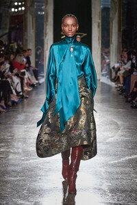 00031-Genny-RTW-Fall-2020-credit-Stefano-Guindani-Photo.thumb.jpg.b1474f2a09ab6f99b04e8f90798c9ddc.jpg
