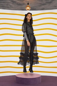00038-Red-Valentino-RTW-Fall-20.thumb.jpg.cb0e72f057d207167b35bb98980560c9.jpg