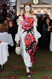 01_VictoriaVedi____62628189.thumb.jpg.696f95a457e192d9d3dc52b7ad7d042b.jpg