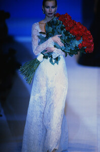 1017402343_christian-dior-ss-1996(1).thumb.jpg.3c59df4baa638b26c27cf63a5a585a9d.jpg