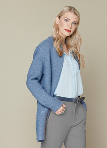 Sutton Cable Cardigan blue 02.jpg