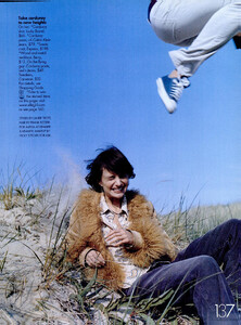 GB - Elle Girl (Fall 2001) - Time To Chill - 006.jpg