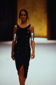 1023474204_rifat-ozbek-ss-1993(16).thumb.jpg.c878fbb020b494873071411cefa07130.jpg