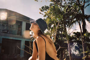 1219849264_LilOliday-12.thumb.jpg.6829221026a16b7485cfba801bdc8d2a.jpg