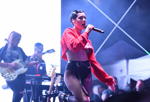 Halsey+Budweiser+Hosts+Night+Two+BUDX+Miami+HRsjKE1SP4bx.jpg