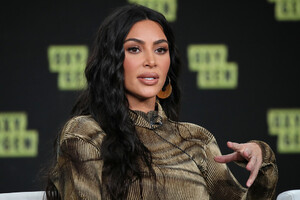 Kim+Kardashian+2020+Winter+TCA+Tour+Day+12+gqygD9TMbGyx.jpg