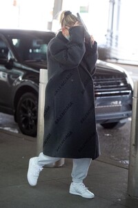         bal280220BZNimage5.jpg