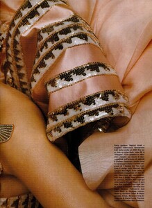 Vogue Italia (March 2004, Couture Supplement) - Quintessence - 005.jpg