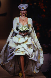 1287120892_ysl-hc-ss-1997(12).thumb.jpg.f69ffa68aed1f1f6eb95dde0d6695cf9.jpg