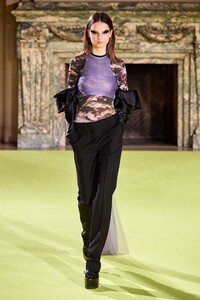 Giselle Norman Vera Wang Fall 2020 RTW NYFW 1.jpg