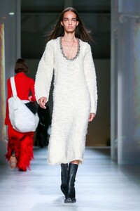 Ellen Rosa Bottega Veneta Fall 2020 RTW MFW 1.jpg