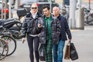       zur130220BZNimage109.jpg