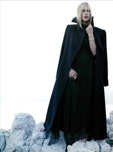 ARCHIVIO - Vogue Italia (September 2001) - Patricia Arquette - 007.jpg