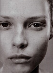 Vogue Italia (March 2004, Couture Supplement) - Quintessence - 003.jpg