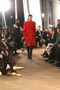       gig110220BZNimage115.jpg