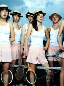 ARCHIVIO - Vogue Italia (August 2000) - Next Way The Multiple - 005.jpg