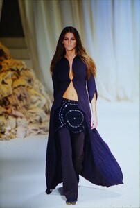 1546636730_moschino-fw-1999(4).thumb.jpg.b1ef248a3786df879072be82bf4750fe.jpg
