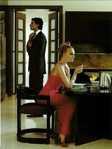 ARCHIVIO - Vogue Italia (December 2007) - Chic And Ravishing - 014.jpg
