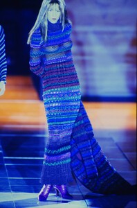 1576286717_versace-fw-1993(23).thumb.jpg.f9b9fca7597007213a8ca2266b08019b.jpg