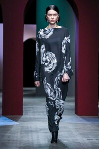 Sofia Steinberg Ports 1961 Fall 2020 RTW MFW 2.jpg