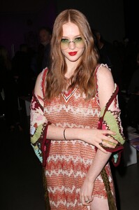       tho110220BZNimage2.jpg
