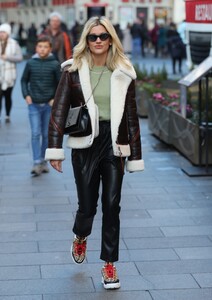        ash170220BZNimage105.jpg