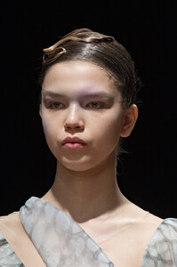 1649651668_IrisVanHerpenSpring2020DetailsKxbCeOUefEhx.thumb.jpg.9d38021e5fbfb9b7eca79e9113df80a4.jpg
