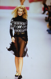 chanel-fw-1995 (29).jpg