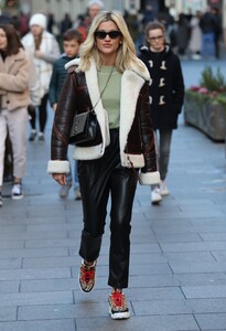        ash170220BZNimage109.jpg