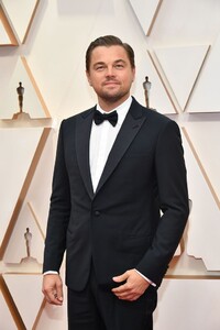 Leonardo+DiCaprio+92nd+Annual+Academy+Awards+XNKN64E-09Nx.jpg