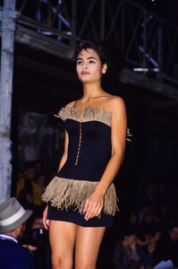 169569748_alaia-ss-1988(6).thumb.jpg.70892b9b2a6083be3cc259460d9b47d1.jpg