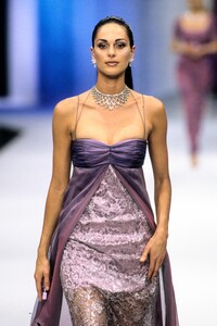 1773559980_Escada1999WomenRTW191.thumb.jpg.b2cffbd495e2f627c5459ae3fd6c402b.jpg