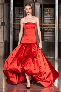 Maartje Verhoef Oscar de la Renta Fall 2020 RTW NYFW 1.jpg