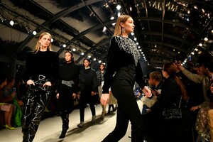         gig280220BZNimage17.jpg