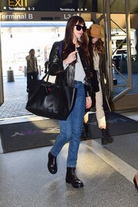        dak140220BZNimage4.jpg