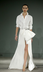 1940251672_AlexisMabilleRunwayParisFashionWeekHauteo1v4NFr1ik1x.thumb.jpg.88d113390cf10f2e0628eb54e95dbb7b.jpg